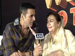 
      
      Akshay Kumar praises Farida Jalal 
      
      