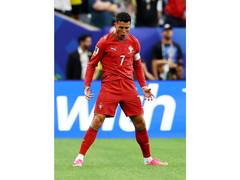 
      
      Ronaldo surpasses Eusebio, becomes Portugal's leading WC scorer
      
      