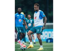 
      
      Ancelotti gives Neymar fitness boost before Scotland clash
      
      