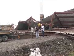 
      
      West Bengal: Godown shed collapses in Taratala, rescue ops underw
      
      