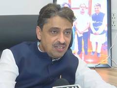 
      
      Congress' Imran Masood backs Kharge's remarks on NEET row
      
      