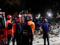 
      
      Trump pledges US aid for Venezuela quake; death tolls can be high
      
      