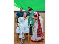 
      
      Sujata Rout Karthikeyan joins BJD, credits Naveen Patnaik
      
      