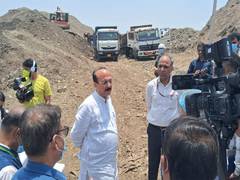 
      
      Ashish Sood reviews Ghazipur Landfill site
      
      
