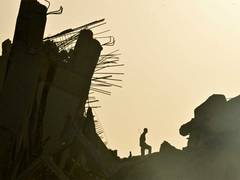 
      
      Venezuela quake: Death toll rises to 589; over 2900 injured
      
      