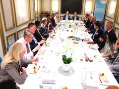 
      
      Commerce Minister Goyal holds talks with UK India Business Counci
      
      