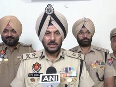 
      
      Punjab Police recover 10 sophisticated pistols, arrest 4 in cross
      
      