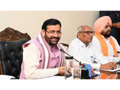 
      
      Several Punjab leaders join BJP in presence of Haryana CM
      
      