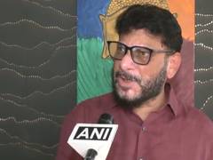 
      
      Opposition slams Maharashtra govt over TET paper leak after exam
      
      