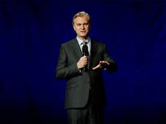 
      
      Nolan urges studios to take risks
      
      