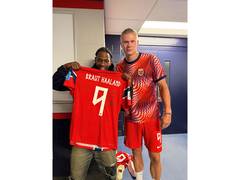 
      
      FIFA WC: Norway's Haaland poses with rapper Travis Scott
      
      