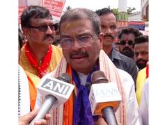 
      
      Pradhan hails PM Modi for highlighting education initiatives
      
      