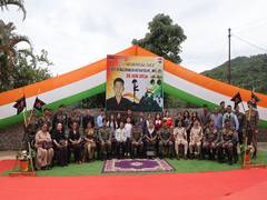 
      
      Indian Army pay tribute to Kargil hero Captain N Kengurüse
      
      