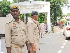 
      
      8 accused in Ram Mandir donation case to appear before court toda
      
      
