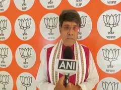 
      
      'Rahul Gandhi a perpetual escapist': BJP spokesperson CR Kesavan
      
      