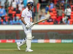 
      
      McCullum calls Stokes a 