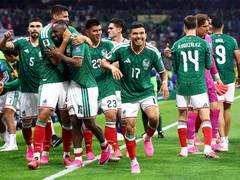 
      
      US Ambassador to Mexico Ronald Johnson congratulates El Tri
      
      