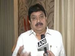 
      
      Telangana BJP chief slams Revanth Reddy over remarks on Nitin Nab
      
      
