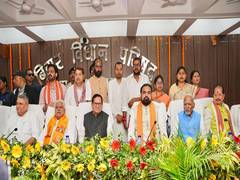
      
      Tejashwi vows BJP-RSS ouster as newly elected MLCs take oath
      
      