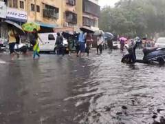 
      
      Heavy rain causes waterlogging in several Mumbai areas
      
      