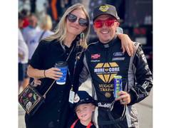 
      
      Frankie Muniz, Paige Price to divorce
      
      