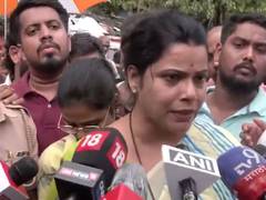 
      
      Sakinaka manhole:  Mayor announces Rs 10 lakh ex-gratia
      
      