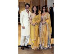 
      
      Gauri Khan, Suhana celebrate 