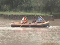 
      
      MP: Labourer swept away while crossing flooded culvert in Indore
      
      