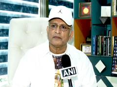 
      
      Annu Kapoor praises Big B's remarkable longevity in cinema
      
      