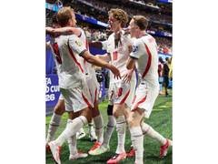 
      
      FIFA WC: England players reach Mexico ahead of clash vs co-hosts
      
      
