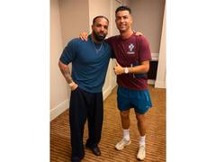 
      
      Cristiano Ronaldo meets rapper Drake in Toronto
      
      