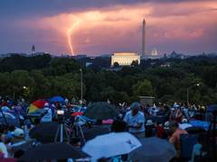 
      
      Trump vows to attend Salute to America
      
      