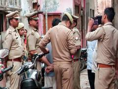 
      
      Delhi: Three arrested for fatally stabbing man to death
      
      