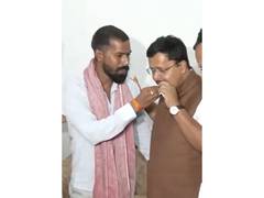 
      
      Nitin Nabin visits BJP booth president
      
      