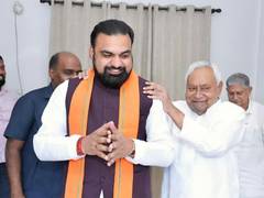 
      
      Bihar CM Samrat Choudhary meets Nitish Kumar
      
      