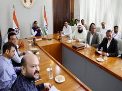 
      
      Kuwait-based firm, Indore company sign Rs 7,430 cr fisheries pact
      
      