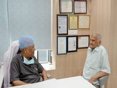 
      
      Yashoda Medicity surgeons remove 2,000 gallstones
      
      