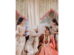 
      
      Anshula Kapoor ties the knot with longtime beau Rohan Thakkar
      
      