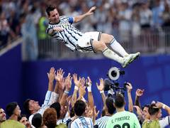 
      
      Messi extends FIFA WC goal-scoring run to nine successive matches
      
      