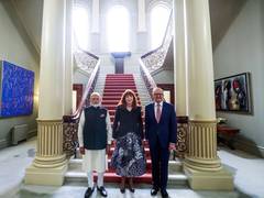 
      
      MEA reflects on PM Modi's meeting with Australian PM Albanese
      
      