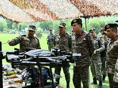 
      
      COAS General Dhiraj Seth concludes visit to Northern Command
      
      