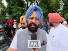 
      
      Punjab BJP chief accuses AAP govt of hijacking civic polls
      
      