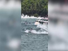 
      
      15 dead, including Indian tourists, in Vietnam boat capsize
      
      