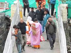 
      
      Badrinath donation case: CCTV shows accused hiding cash: Police
      
      