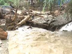 
      
      J-K: Cloudburst triggers flash flood in Anantnag's Chittergul
      
      