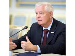 
      
       Zelenskyy mourns death of US Senator Lindsey Graham 
      
      