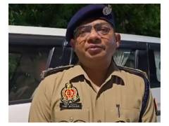 
      
      UP: Four of family killed after motorcycle crashes into road divi
      
      