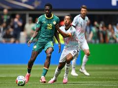 
      
      FSF president claims WC team doctor was trained as gynaecologist
      
      