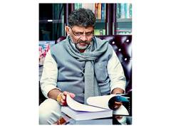 
      
      CM Shivakumar urges PM Modi to send central team to assess drough
      
      