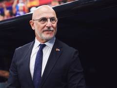 
      
      Coach Luis hails Spain's unity after 2-0 win over France in SF
      
      